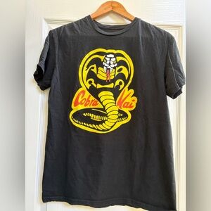 Cobra Kai Black Graphic Tee with Yellow & Red Logo, Sz M crew cut cotton T shirt